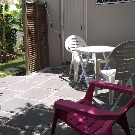 Agreable F2, Jardin, Garage, Fibre, Clim Ch Leilighet Fort-de-France Eksteriør bilde