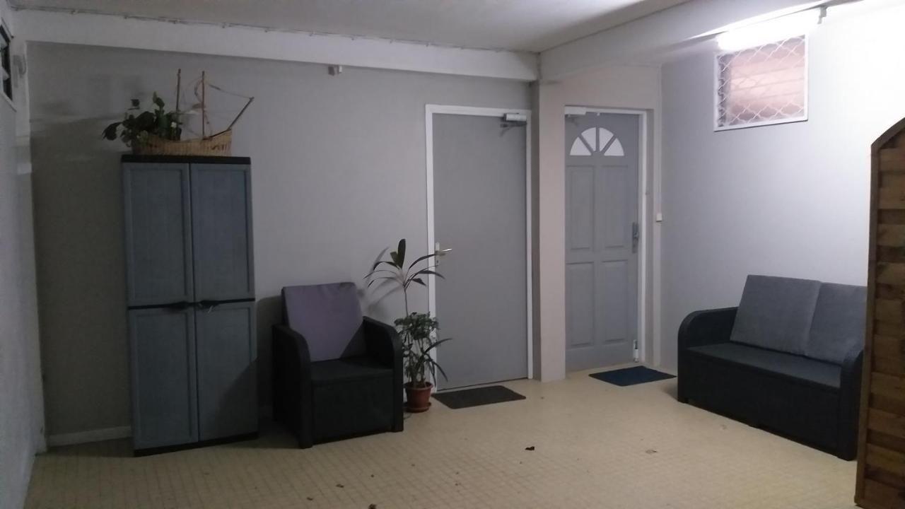 Agreable F2, Jardin, Garage, Fibre, Clim Ch Leilighet Fort-de-France Eksteriør bilde
